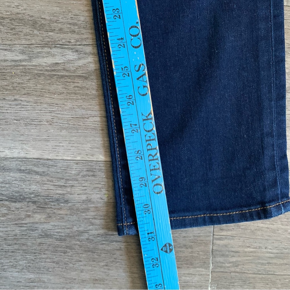 EUC Women Levi’s 712 slim size 30 dark denim jeans 031424 - Picture 5 of 9